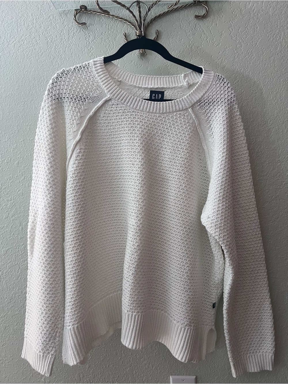 GAP women’s Cream Crewneck Knit Sweater - Picture 2 of 3